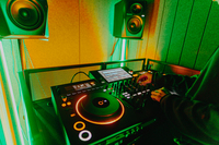 doof Studios (Green Room Only)